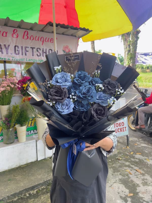 Boyfriend Roses